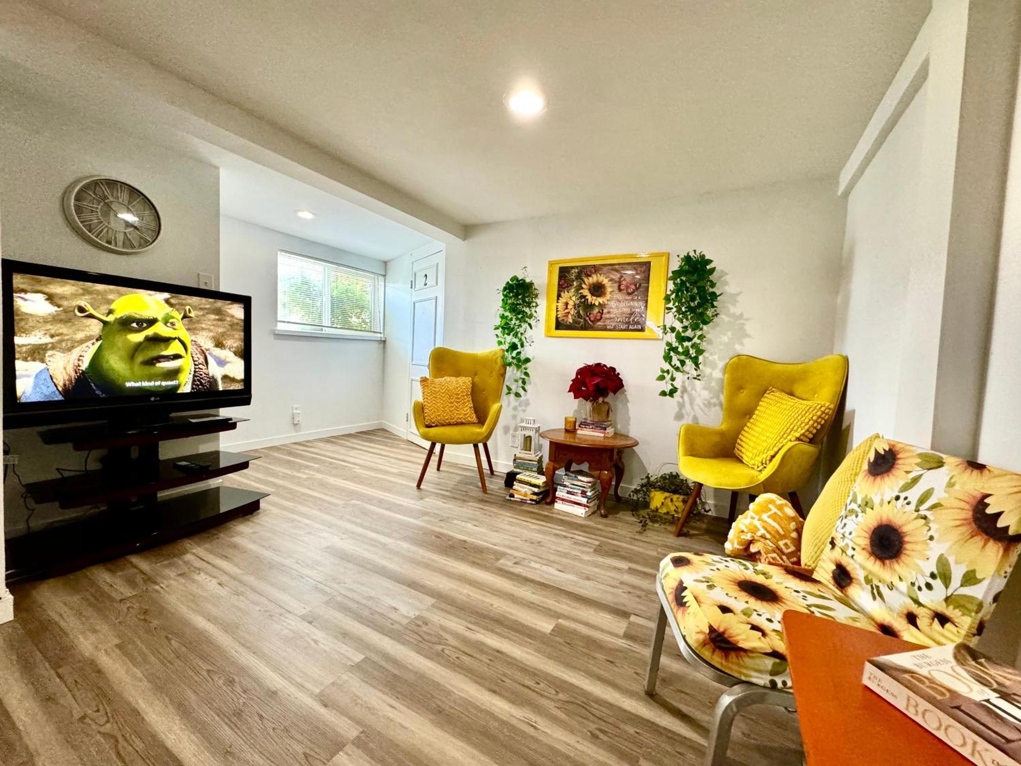 Cozy Private Room With Shared Bathroom On The 1St Floor - Conveniently Located Near Seatac Airport And Downtown سياتل المظهر الخارجي الصورة